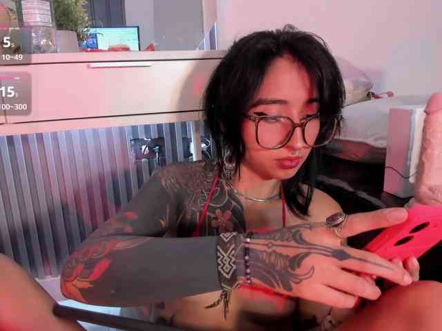 larissa-quintanilha webcam