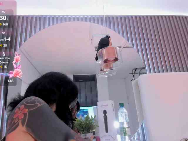 larissa-quintanilha webcam