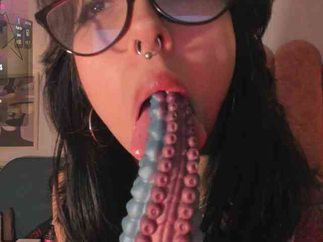 larissa-quintanilha webcam