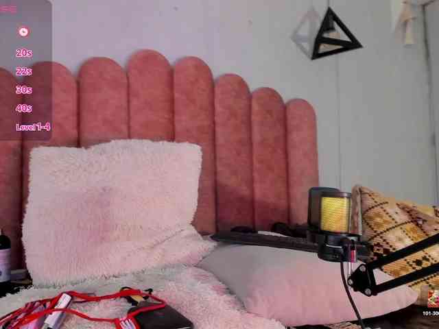 larissa-quintanilha webcam