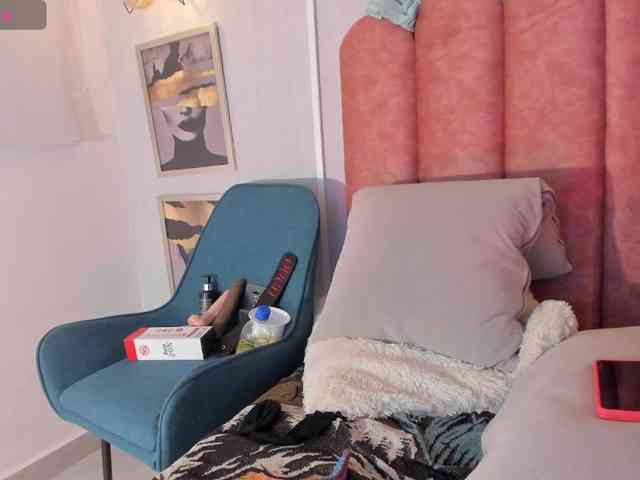 larissa-quintanilha webcam