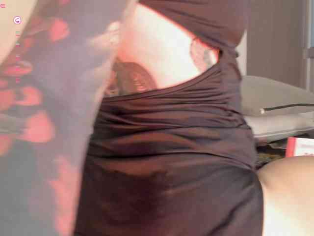 larissa-quintanilha webcam