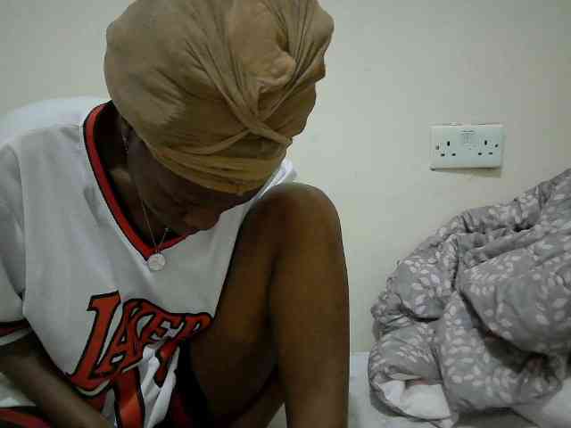 Pettite-Maiden Pettite-Maiden