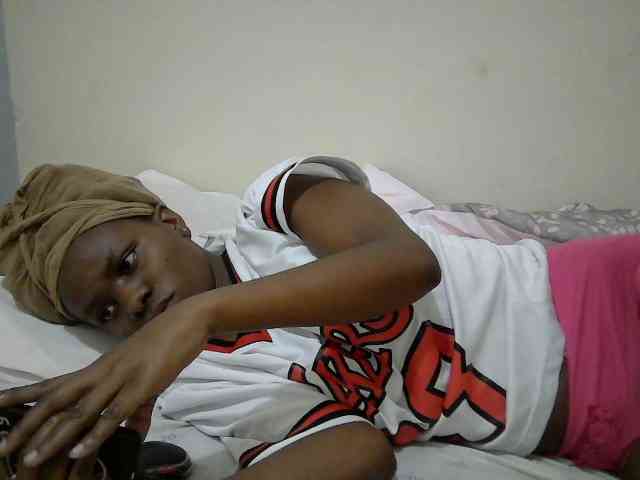 Pettite-Maiden Pettite-Maiden