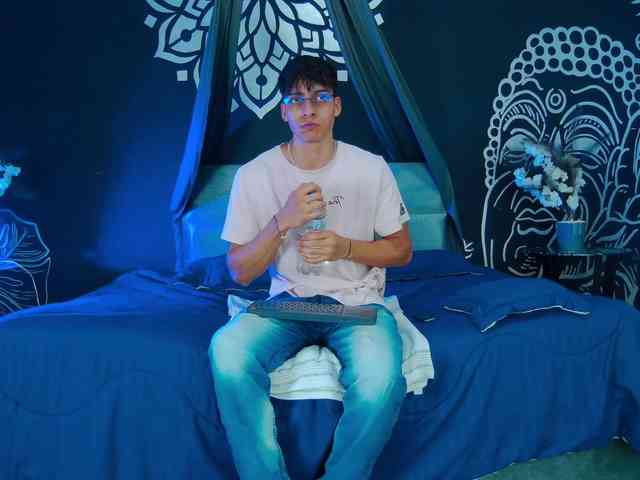 Alessio-Vitale Alessio-Vitale