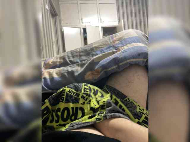 HonyBadger2 Live Webcam on BongaCams