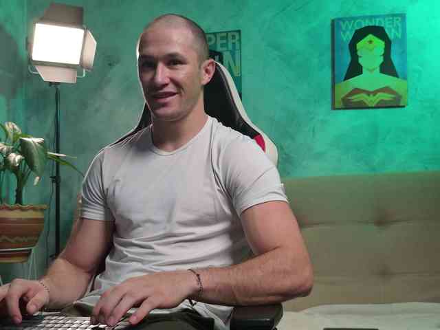 AxelFairchaild AxelFairchaild