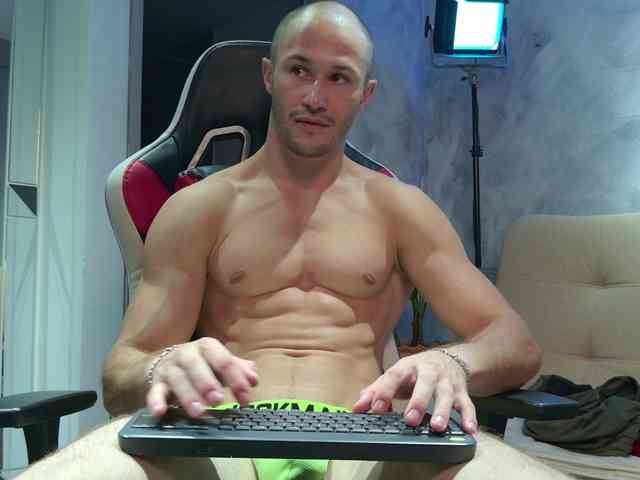 AxelFairchaild AxelFairchaild