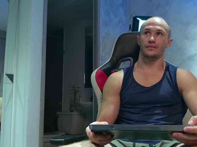 AxelFairchaild AxelFairchaild