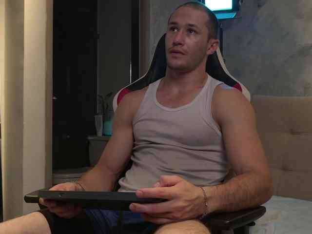 AxelFairchaild AxelFairchaild