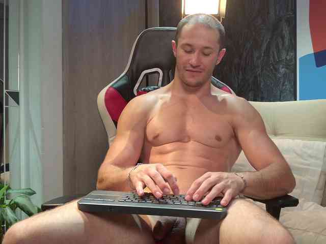 AxelFairchaild AxelFairchaild