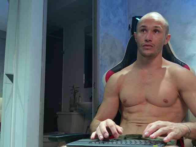 AxelFairchaild AxelFairchaild