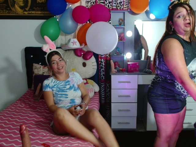 girls-kinky's BongaCams show and profile