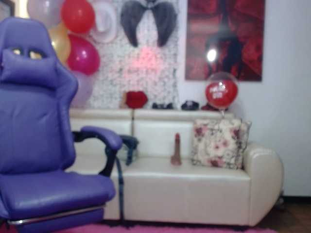  girls-kinky chat room