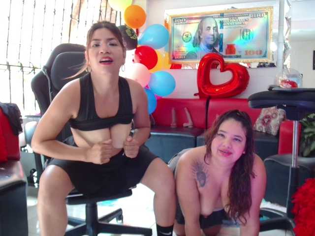 girls-kinky Live Webcam on BongaCams