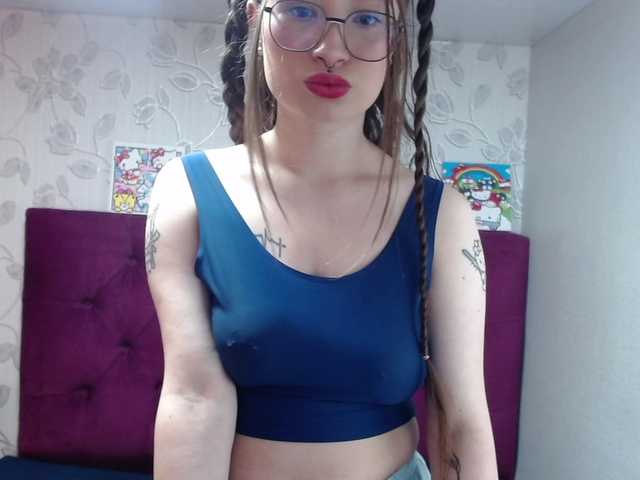 selenabustamante's BongaCams show and profile