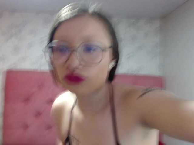 selenabustamante's BongaCams show and profile