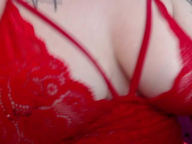 selenabustamante's BongaCams show and profile