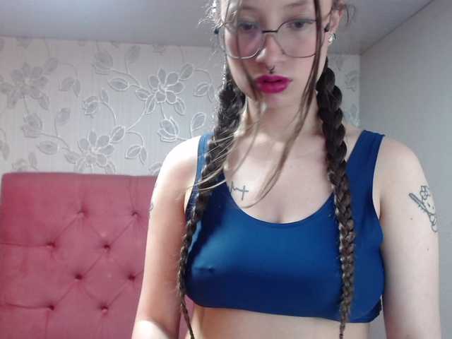 selenabustamante's BongaCams show and profile