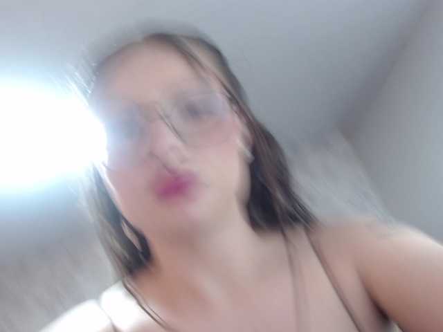 selenabustamante's BongaCams show and profile