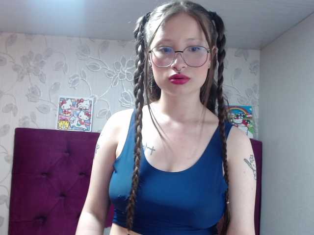 selenabustamante's BongaCams show and profile