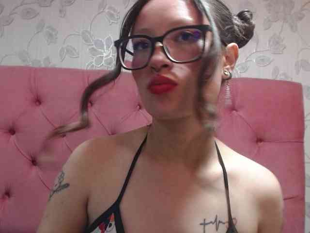 naked live chat Selenabustamante