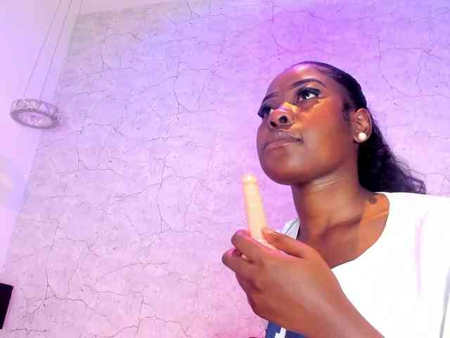 AgathaSamuels webcam