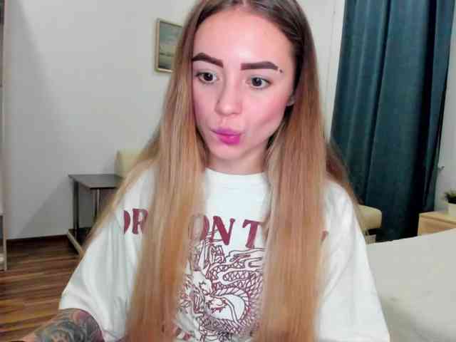 JuliaMiracle webcam