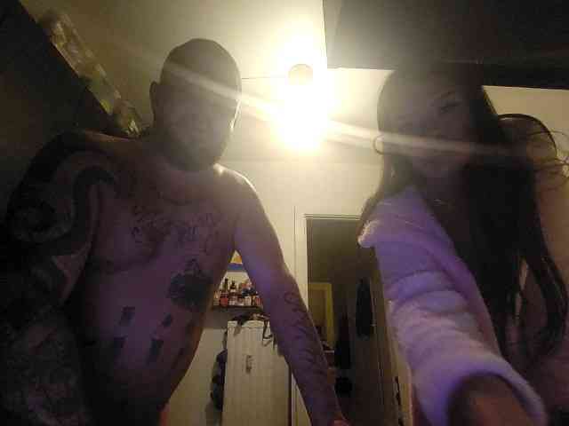 Horrnnycouple webcam