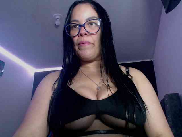 sofia-lopez70 webcam