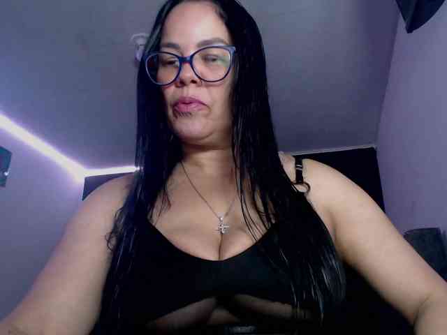 sofia-lopez70 webcam