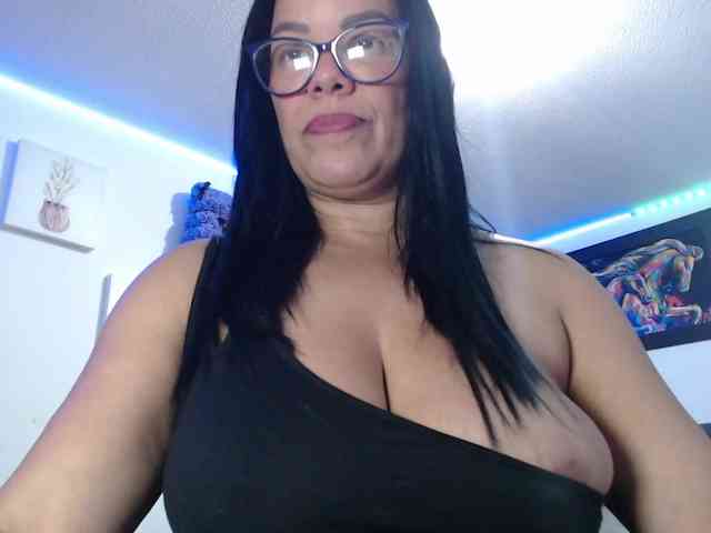 sofia-lopez70 webcam