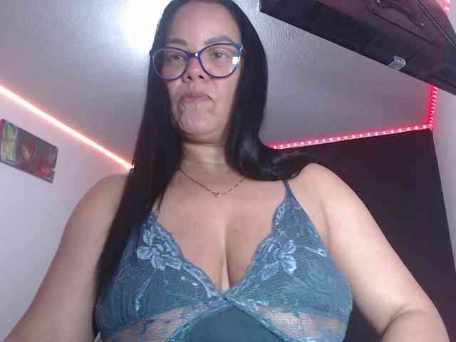 sofia-lopez70 webcam