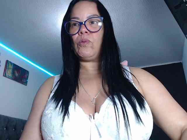 sofia-lopez70 webcam