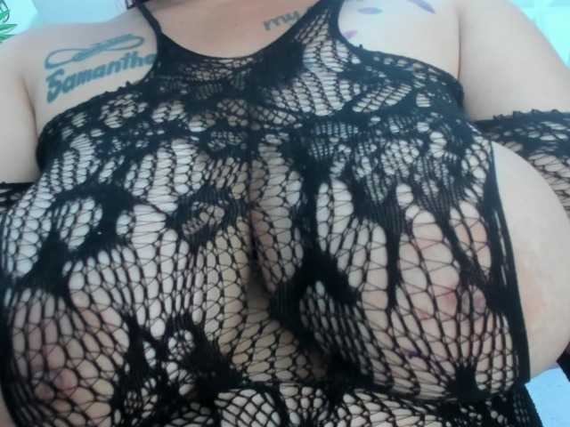 Anggie-Miller's BongaCams show and profile