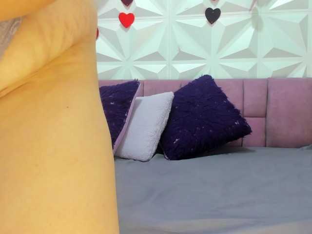 Anggie-Miller's BongaCams show and profile