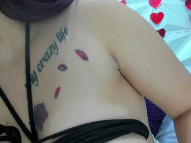 Anggie-Miller's BongaCams show and profile