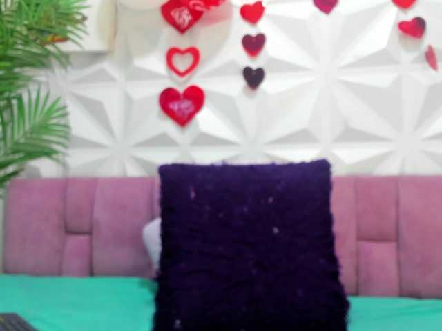 Anggie-Miller's BongaCams show and profile