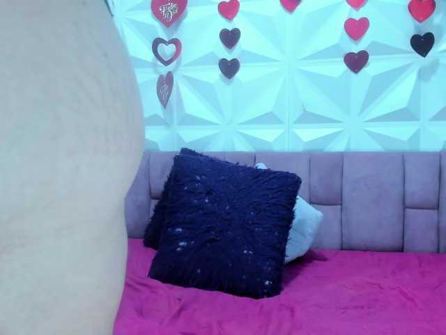 Anggie-Miller's BongaCams show and profile