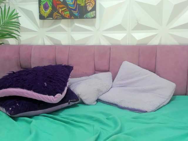 Anggie-Miller's BongaCams show and profile