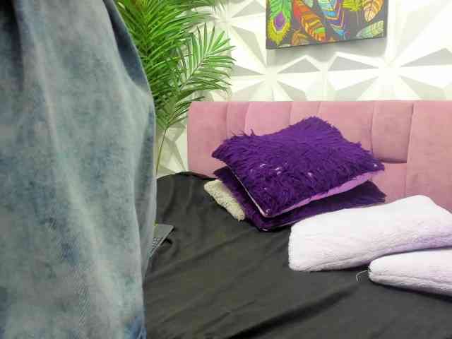 Anggie-Miller Anggie-Miller