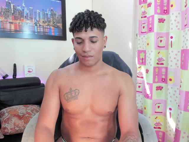 yoximanuelprime Live Webcam on BongaCams