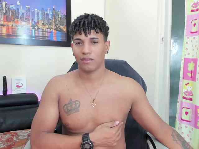 yoximanuelprime Live Webcam on BongaCams