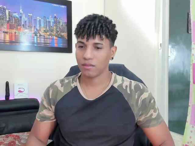 yoximanuelprime Live Webcam on BongaCams