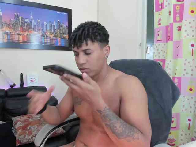 yoximanuelprime Live Webcam on BongaCams
