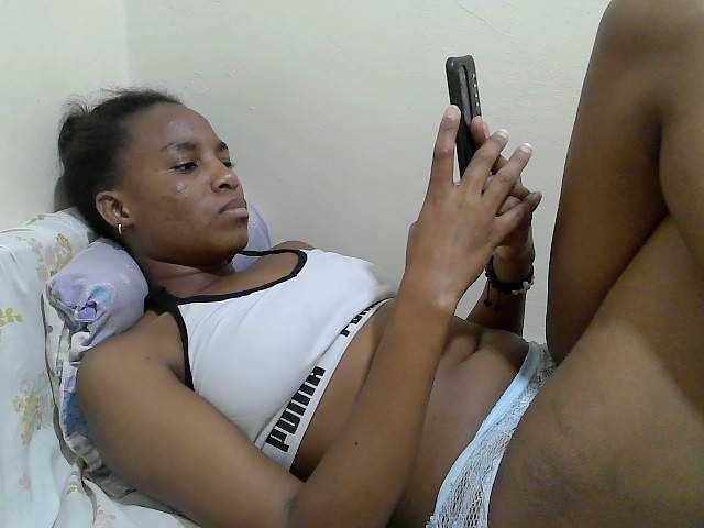 Tatswee Live Cam and Statistics on UnifiedCams