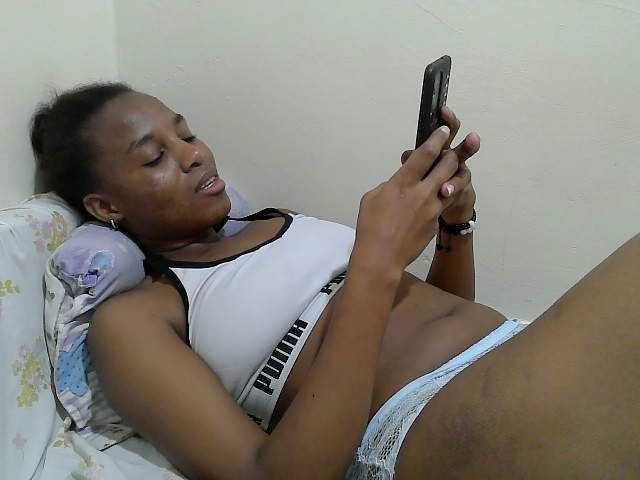 Tatswee Live Cam and Statistics on UnifiedCams