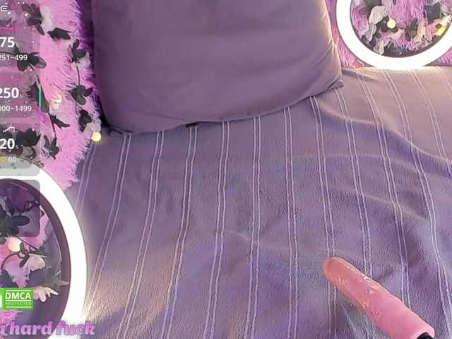 Page-Lewis's BongaCams show and profile