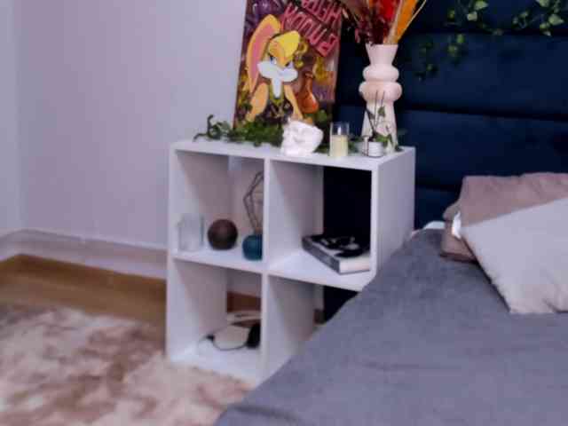 EmillyRogers EmillyRogers