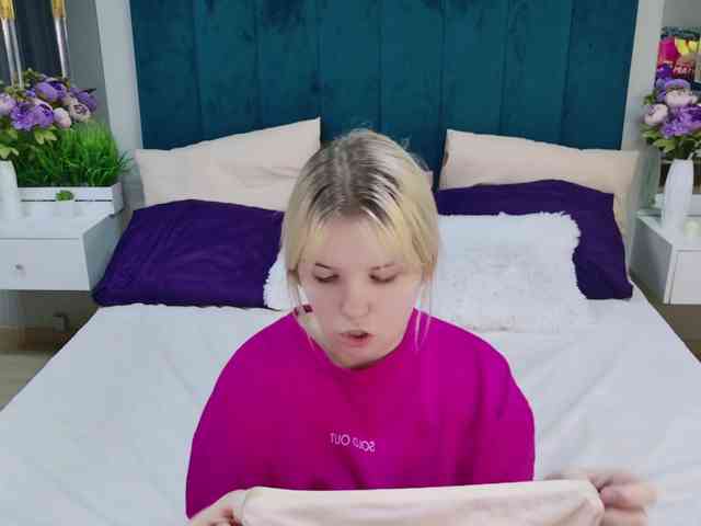 EmillyRogers EmillyRogers